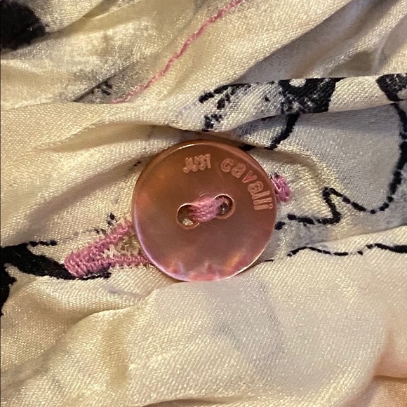 Don’t like to iron? Crinkled Silk Blouse | Cavalli - Picture 8 of 11